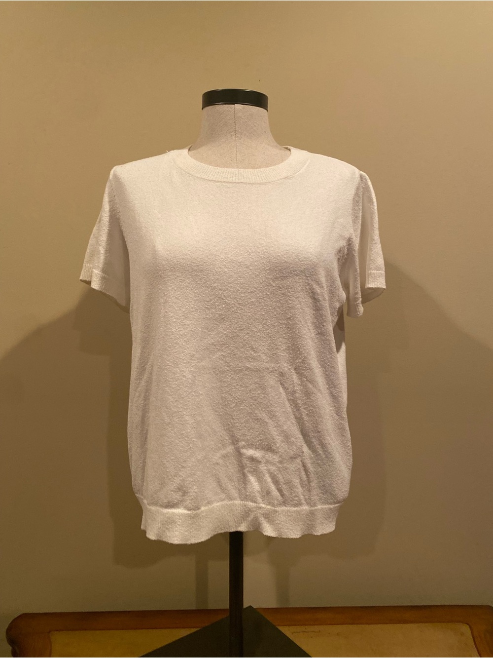 Evolution By Cyrus Short Sleeve Crew Neck Off White Sweater NWT Size M